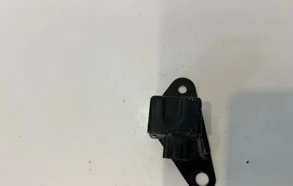 Toyota Yaris Airbag deployment crash/impact sensor 8986552010 1876004040