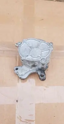 Citroen C4 I Picasso Vacuum pump D1651C2