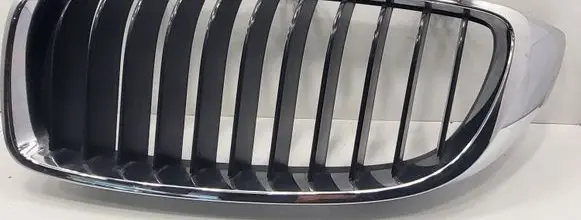 BMW 4 F32 F33 Front bumper upper radiator grill L51137294813