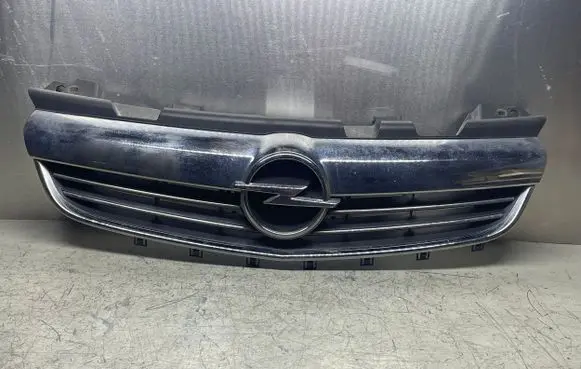 Opel Zafira B Front bumper upper radiator grill 13247331