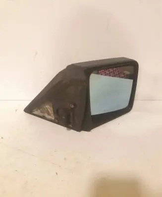 Mercedes-Benz 190 W201 Front door electric wing mirror 136016