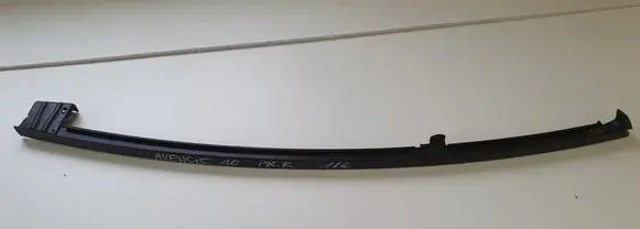 Toyota Avensis T270 Front door windshield rail 
