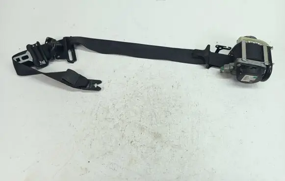 Volvo S60 Front seatbelt 39800482
