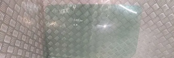 Peugeot 207 Rear door window glass 43R000464 E000189 DOT39AS2M33