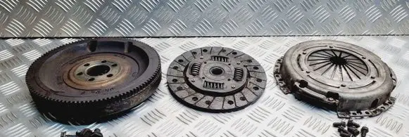 Volkswagen Polo III 6N 6N2 6NF Clutch set kit 3082259131 1862402031 03204046