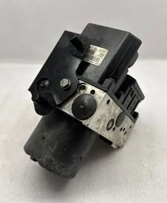 BMW 5 E39 ABS Pump 0265950002 6758971