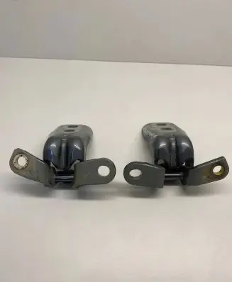 Chevrolet Traverse II Front door hinge set 