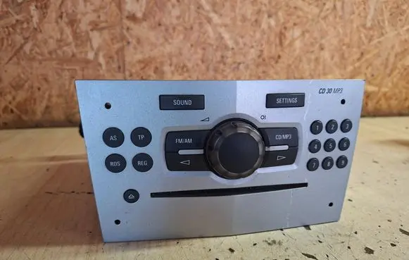Opel Corsa D Radio/CD/DVD/GPS head unit 13289919 497316088