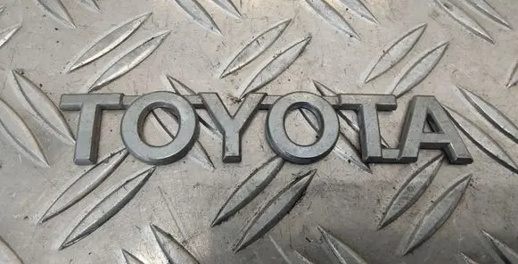Toyota Verso Manufacturers badge/model letters 