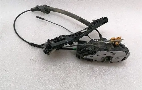 Chevrolet Camaro Coupe door lock (next to the handle) 13579523