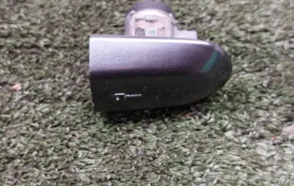 Volvo V70 Front door lock (next to the handle) 8679169