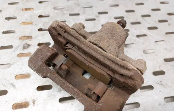 KIA Sportage Rear brake caliper