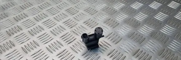 Toyota Corolla E120 E130 Vacuum valve 9091012232 3515E