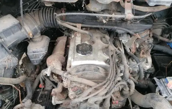 Mitsubishi Space Gear Engine