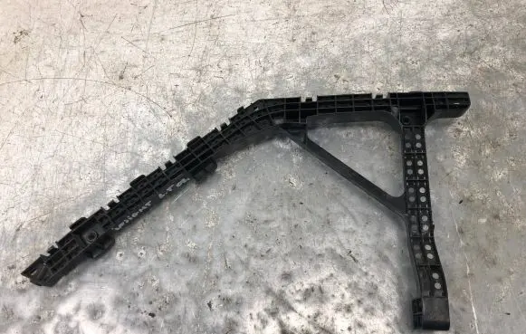 Honda Insight Rear bumper mounting bracket