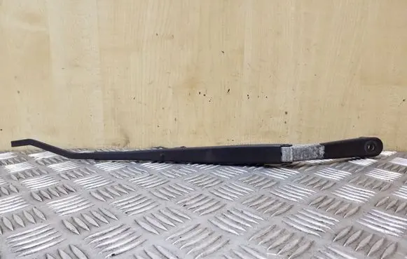 Mitsubishi Colt Front wiper blade arm