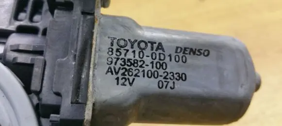 Toyota Auris 150 Rear door window regulator with motor 857100D100 973582100