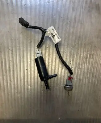 Ford Kuga II Headlight washer pump CV4413K082AA CV6TF221050 F221050
