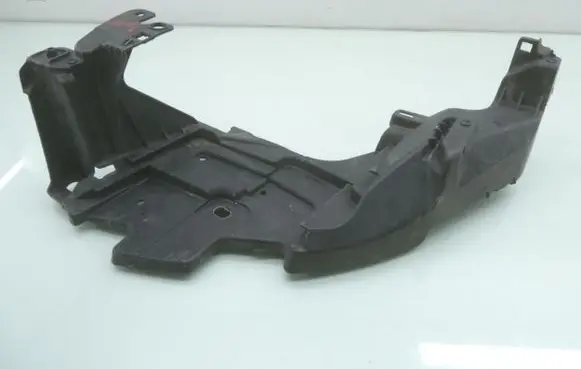 Renault Megane III Front bodywork piece 622230005R