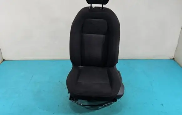 Peugeot 301 Front driver seat IMPRK1564995