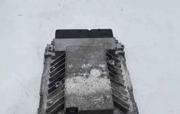 Volkswagen PASSAT B6 Engine control unit/module 03G906018CD 5WP45600AA