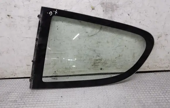 Mitsubishi Colt Rear side window