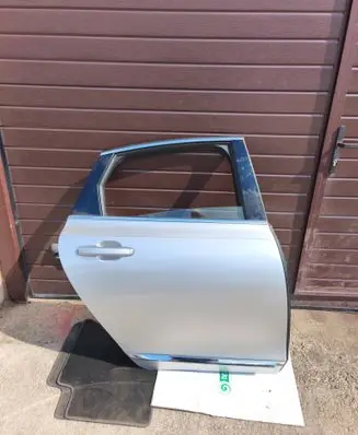 Volvo S90, V90 Rear door 
