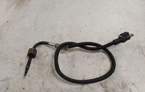 Mercedes-Benz Sprinter W907 W910 Exhaust gas temperature sensor A0009059604