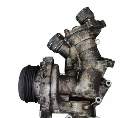 Mercedes-Benz E W213 Water pump 6562000001