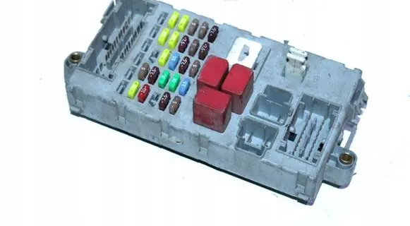 Fiat Bravo Fuse module 51829178