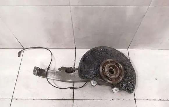 Mercedes-Benz GLE (W166 - C292) Front wheel hub A1663301020