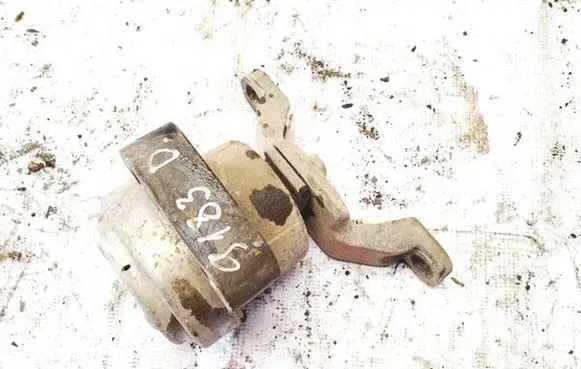 Ford Galaxy Engine mount bracket hl8022m05