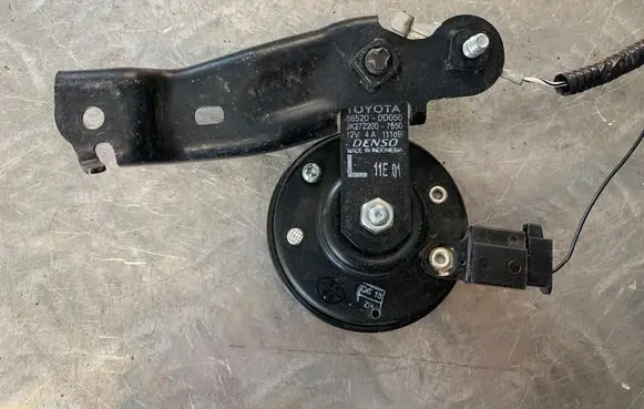 Toyota Yaris Horn signal 865200D050