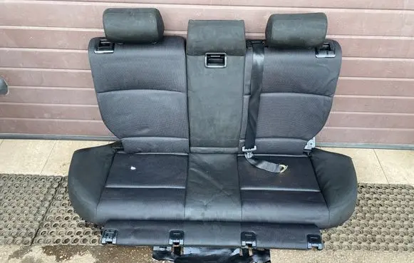 BMW 3 E46 Second row seats 8267013 8099839 180304