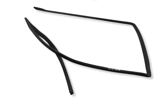 Ford Sierra Rubber seal front door (on door) 