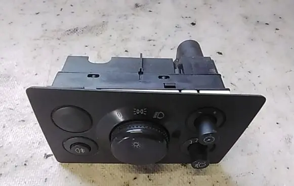 Opel Zafira B Light switch