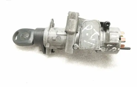 Volkswagen PASSAT B5 Ignition lock 4B0905851
