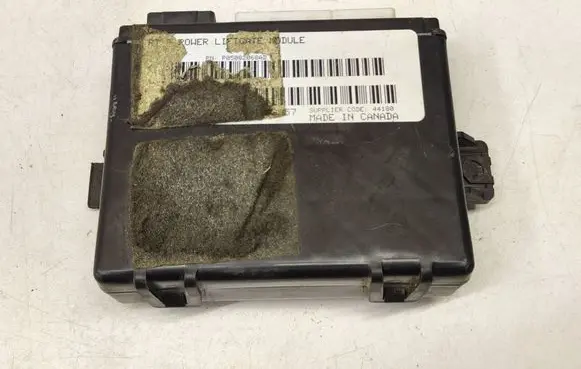 Chrysler Voyager Tailgate/trunk control unit/module P05082068AD 05082068AD