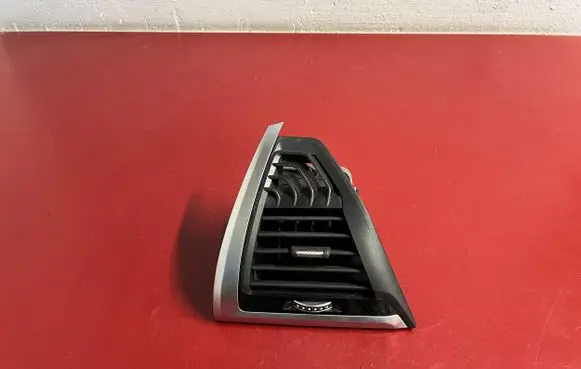 BMW X3 G01 Dashboard side air vent grill/cover trim 9363439 64229363439