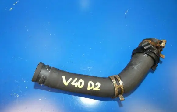 Volvo V40 Engine coolant pipe/hose V40D2