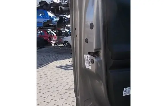 Skoda Fabia Mk2 (5J) Front door lock