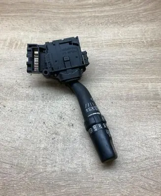 Toyota Corolla Verso E121 Wiper control stalk 8465205150 173654