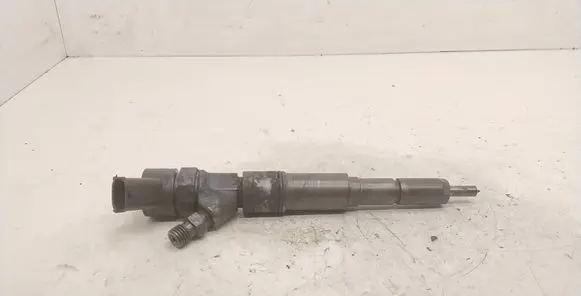 Fuel injector