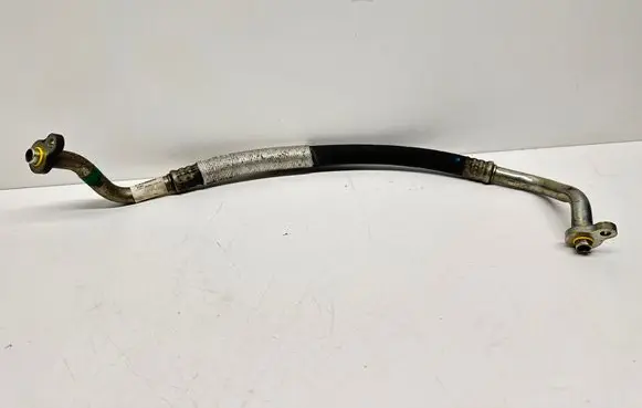 Air conditioning (A/C) pipe/hose