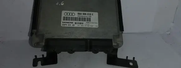 Audi A3 S3 8L Engine control unit/module 5WP432403 06A906019E