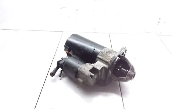 Mercedes-Benz A W168 Starter motor 0051511601 0001115008