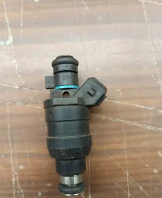 Peugeot 406 Fuel injector d3172ma