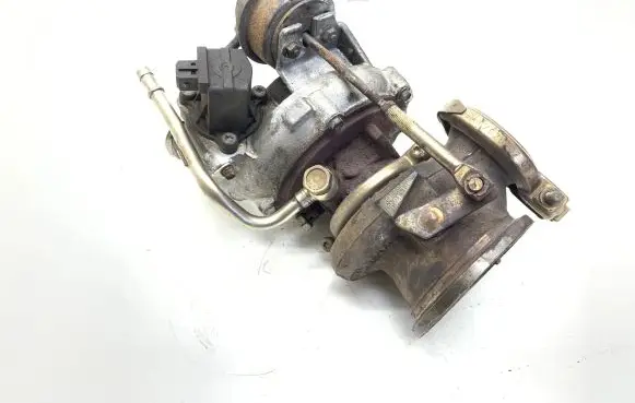 BMW 5 F10 F11 Turbo 7576985 7576985F04