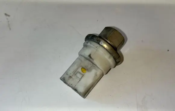 Audi A6 S6 C6 4F Air conditioning (A/C) pressure sensor 4F0959126
