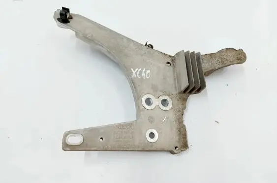 Volvo XC40 Holder (bracket) 32267440